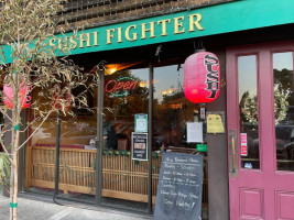Sushi Fighter food