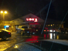 Lido's Restaurant outside