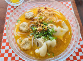 Que Ta Banh Canh Trang Bang food