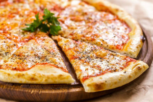 Artisan Pizza Solutions food