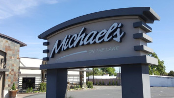 Michael's On The Lake outside