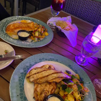 maya tapas and grill restaurant food