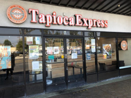 Tapioca Express outside