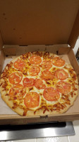 Cosmo's Pizza food