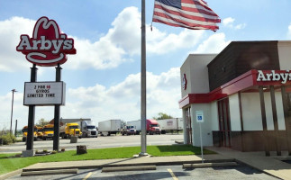 Arby's outside