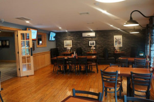 Max's Grille Sports inside
