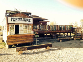 Pioneer House outside