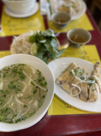 Pho Tuan Canh food