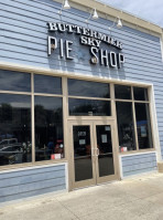 Buttermilk Sky Pie Shop outside