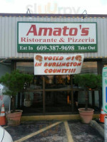 Amato's Pizzeria food