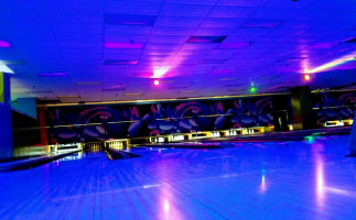 Miracles Cosmic Bowling, Pizzeria And inside