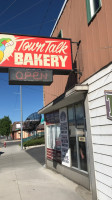 Town Talk Bakery outside
