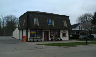 Grosse Ile Bakery food