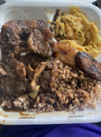 Island Spice Caribbean Cuisine inside