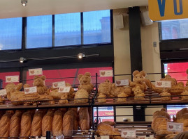 Boudin Bakery inside