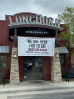 Longhorn Steakhouse Youngstown outside