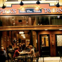 Pikk's Tavern food