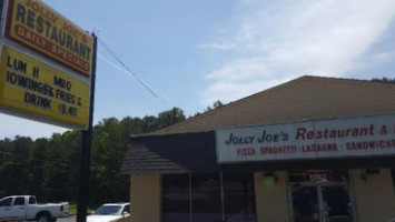 Jolly Joes Cafe outside