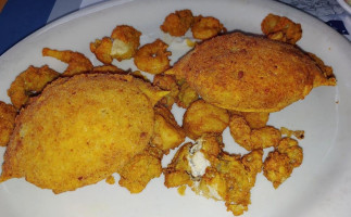 Low Country Seafood food