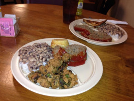 Ms Mary's Country Kitchen food