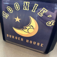 Moonie's Burger House Anderson Mill food