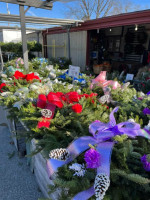 Randy's Farm Market-greenhouse food