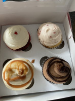 Dazzle Cupcakes food