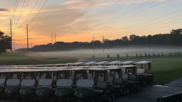 Hyannis Golf Course outside