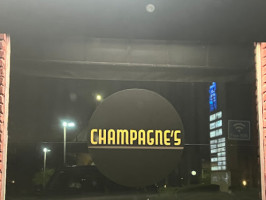 Champagnes Cafe outside