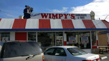 Wimpy's Hamburgers outside