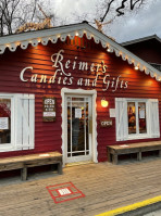 Reimer's Candies And Gifts inside