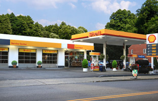 Peekskill Shell Service Station outside