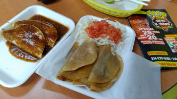 Pato Tacos De Trompo food