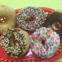 Daddy's Donuts food