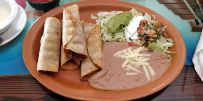 El Azteca Mexican food