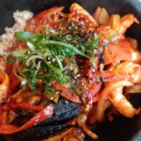 Hoya Korean Kitchen food