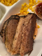 Maybell's Bbq food