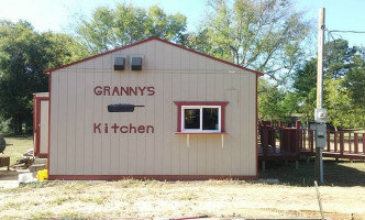 Granny's Kitchen food