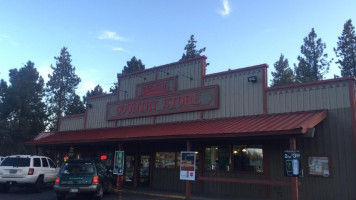 Riverwoods Country Store outside