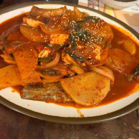Ap Gu Jung (abeom Soondae) food
