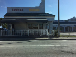 La Casita Cafeteria food