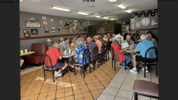 Main Street Diner Of Dundee food