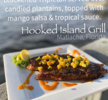 Hooked Island Grill food