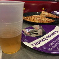 Chuck E. Cheese food