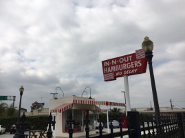 The Original In-n-out Burger Museum outside