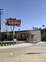 The Original In-n-out Burger Museum outside