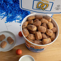 Auntie Anne's Pretzels food