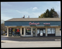 Carbone's Pizzeria outside