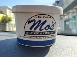 Mo's Seafood Chowder outside