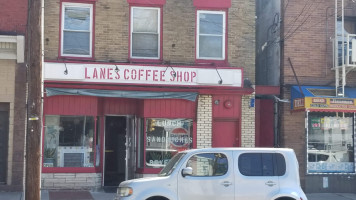 Lanes Coffee Shop outside